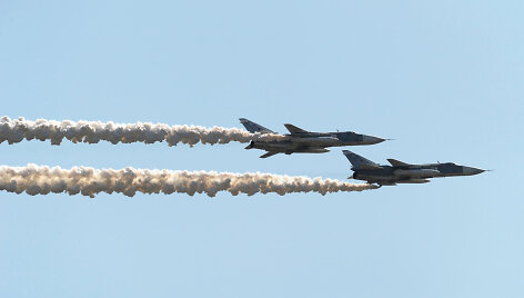 Rusijos naikintuvai Su-24