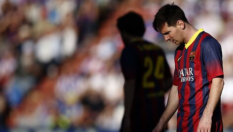 Lionelis Messi i&scaron; aik&scaron;tės i&scaron;ėjo nuleidęs galvą