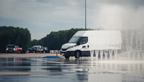Komercinis automobilis &bdquo;Iveco Daily" 
