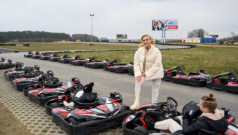 Žinomi žmonės kartingų trasoje
