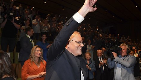 Perrinkimo siekiantis Australijos premjeras oficialiai pradėjo partijos rinkimų kampaniją