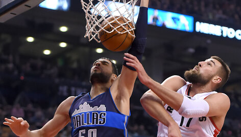 Salah Mejri ir Jonas Valančiūnas 