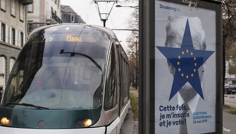 Agitaciniai plakatai su Donaldo Trumpo atvaizdu