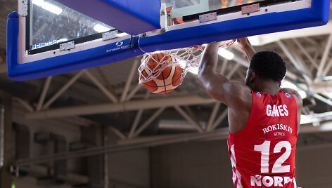 Kenneth Gaines