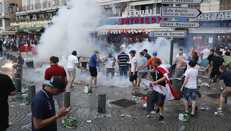 Futbolo sirgalių susirėmimas Marselyje 
