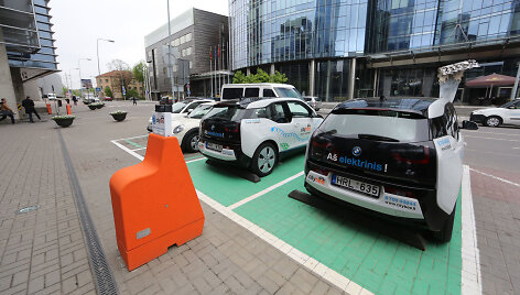 &bdquo;CityBee&ldquo; elektromobilių įkrovimo stotelės prie Vilniaus savivaldybės atidarymas