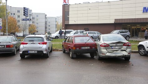 Keturių automobilių avarija &Scaron;e&scaron;kinėje