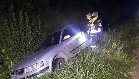 Griovyje rastas &bdquo;Volkswagen Passat&ldquo;