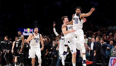 Luka Dončičius ir Spenceris Dinwiddie