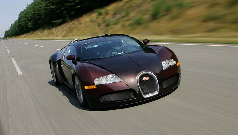 „Bugatti Veyron“ pasiekė 407 km/val. greitį
