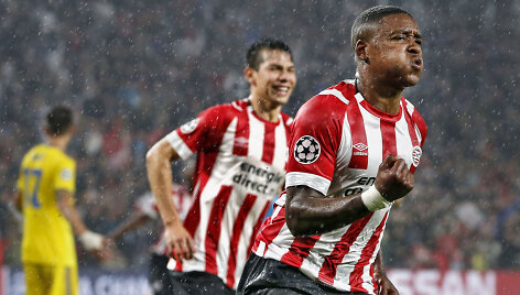 Eindhoveno PSV futbolininkai &scaron;venčia vieną i&scaron; trijų įvarčių į BATE vartus.