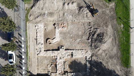 Šv. Jono bažnyčios archeologiniai kasinėjimai iš paukščio skrydžio. 