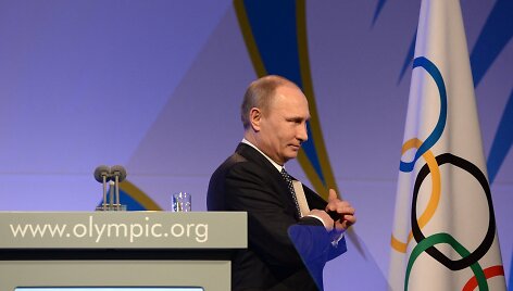 Vladimiro Putino režimo agresija Ukrainoje užtraukė sankcijų sporte debesį ant Rusijos