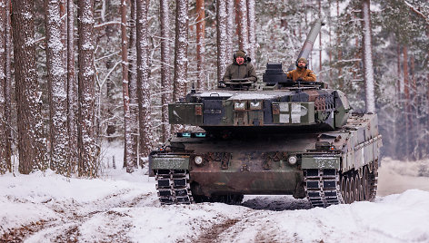 Tankų Leopard testavimas Gaižiūnų poligone