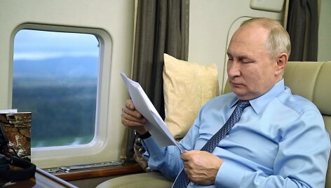 Vladimiras Putinas sraigtasparnyje