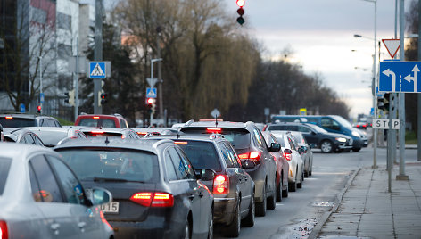 Europos prospekto ir Veiverių gatvės sankryža