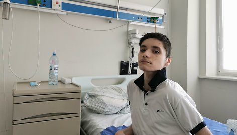 Sudėtinga stuburo tiesinimo operacija suaugusiajam: atlikta pirmą kartą Lietuvoje