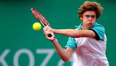 Andrejus Rublevas Stambule vykusio turnyro antrame rate nusileido Santiagui Giraldo