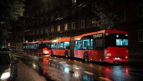 Naktiniai autobusai