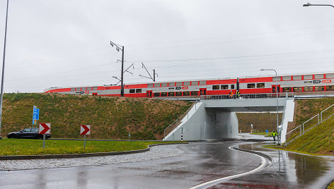 Tunelio kelių Lentvaris–Vievis sankirtoje atidarymas