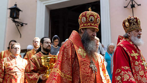 Religinė procesija aplink &Scaron;v. Dvasios vienuolyną