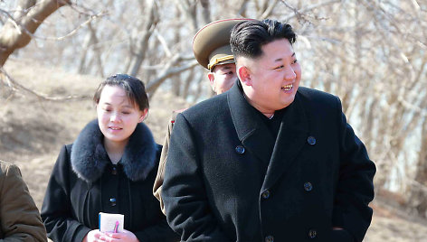 Kim Yo Jong ir Kim Jong Unas