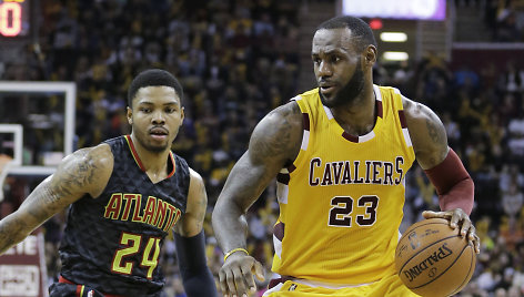 Kentas Bazemore'as ir LeBronas Jamesas