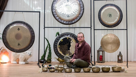 Raimondas Binkauskas. Fotografuota studijoje &bdquo;Om&ldquo;. 