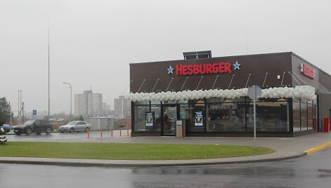 Penkiasde&scaron;imtasis &bdquo;Hesburger&ldquo; restoranas Kaune