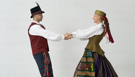 tautiniai kostiumai
