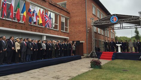 NATO vadovas Vilniuje skelbia &scaron;tabų Rytų Europoje atidarymą