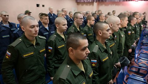„Patrankų mėsa“ paversti rusų kaliniai ištrūkti iš fronto turi dvi galimybes: nė viena nevilioja