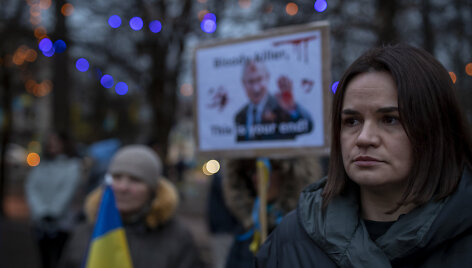 Baltarusijos opozicijos lyderė Sviatlana Cichanouvskaja protesto prie&scaron; Rusijos invaziją į Ukrainą metu