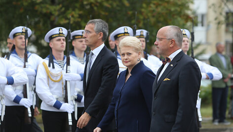 Jensas Stoltenbergas, Dalia Grybauskaitė, Juozas Olekas