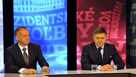 Robertas Fico ir Andrejus Kiska (kairėje)