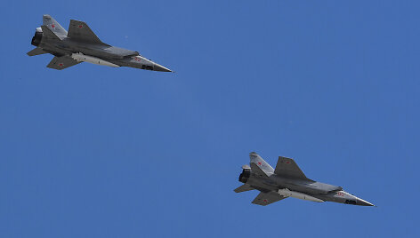 Rusijos naikintuvai MiG-31