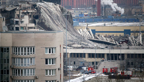 Sankt Peterburge sugriuvus sporto kompleksui žuvo darbuotojas