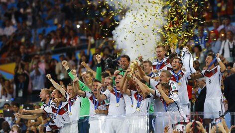 Vokietijos futbolininkai laimėjo 2014 metų Pasaulio futbolo čempionatą 