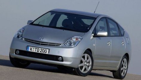 8. „Toyota Prius“ (2005 – 2007)