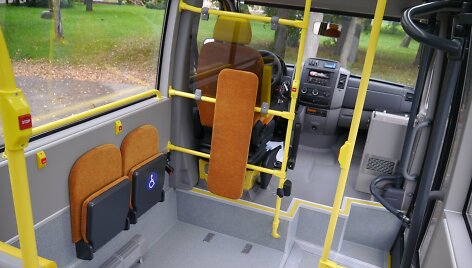 Lietuvos inžinierių perdarytas &bdquo;Mercedes-Benz&ldquo; mikroautobusas