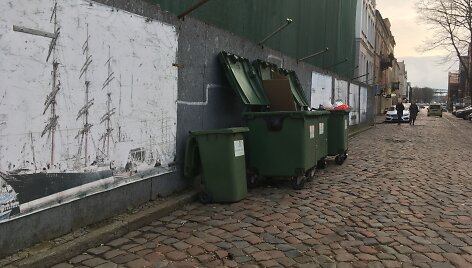 Klaipėdiečiams atliekų tvarkymo rinkliavas kitiems metams norima piginti de&scaron;imtadaliu.