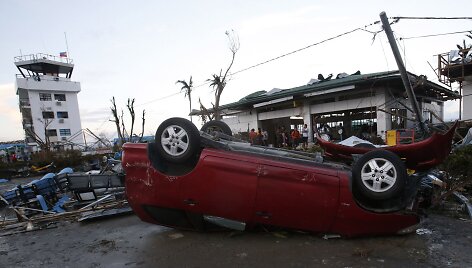 Taifūnas Haiyan Filipinuose nusiaubė Taklobano miestą 