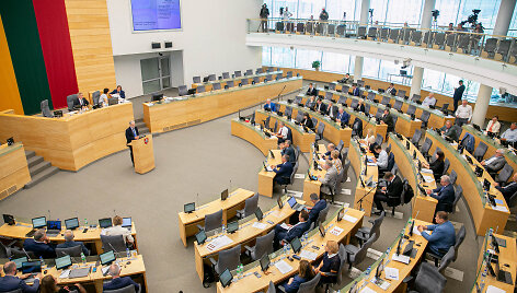 Seimas sprendžia, ar pritarti Sauliaus Skvernelio kandidatūrai į premjerus