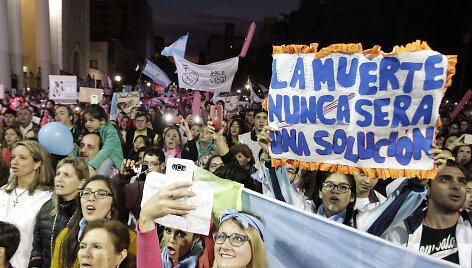 Protestas prie&scaron; abortų įteisinimą Argentinoje