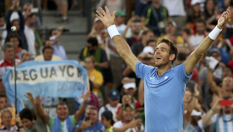 Nuostabiame olimpiados pusfinalyje Juanas Martinas del Potro įveikė Rafaelį Nadalį