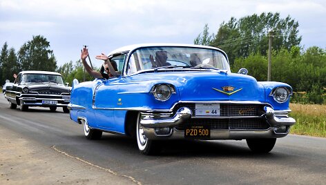 Geriausias klasikinis automobilis (gamintas nuo 1945 m.) &ndash; Cadillac Deville Coupe, pag. 1956 m. Savininkas &ndash; Stasys Pranevičius. Ilonos Daubaraitės nuotr.