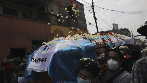 Žuvusio protestuotojo laidotuvės Peru