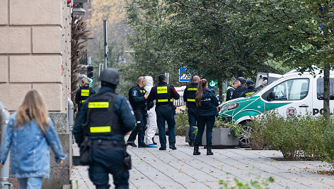 Vilniaus centre nušautas advokatas ir pašauti 2 policijos pareigūnai