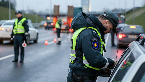 Rytinis policijos reidas Vilniaus aplinkkelyje
