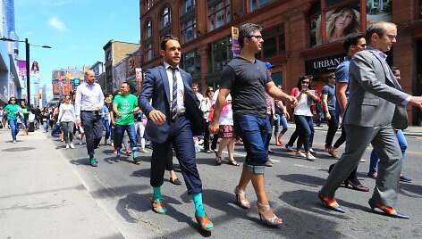 &bdquo;Walk A Mile In Her Shoes&ldquo; &ndash; renginys už moterų teises Toronte